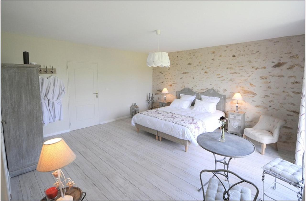 Ferme De L'Ereau Bed & Breakfast Louans Luaran gambar